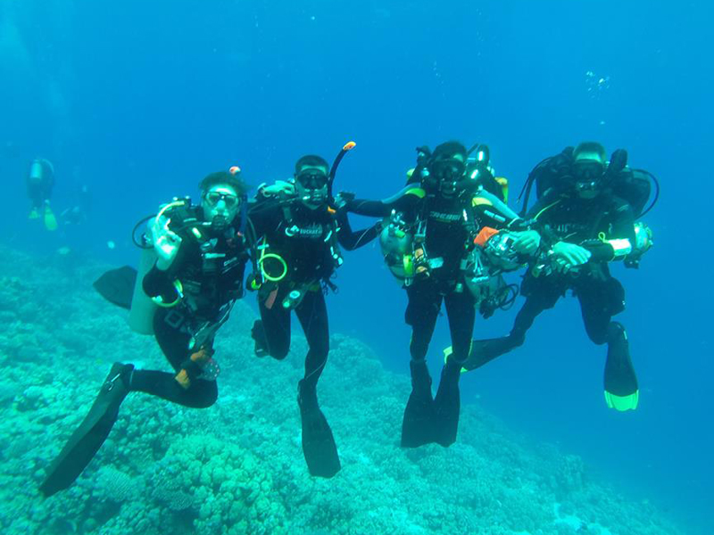 Each dive center is equipped with forty sets of top quality brand name equipment such as TUSA, Sherwood, Aqua-Lung, and Scuba-Pro