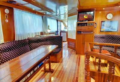 Interior Salon of King Snefro 6 Liveaboad Diving Motor Yacht in Sharm el Sheikh Egypt